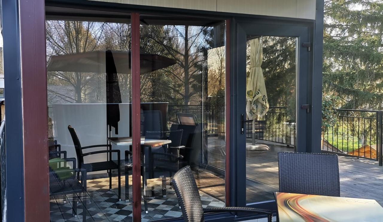 לינה וארוחת בוקר Harkány No Stress Panzio-Pizzeria-Sporttabor מראה חיצוני תמונה